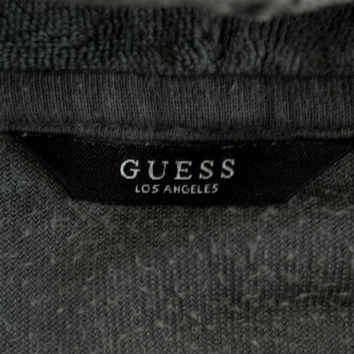 Guess  게스 백포인트 큐빅벨벳 후드집업 상품이미지5