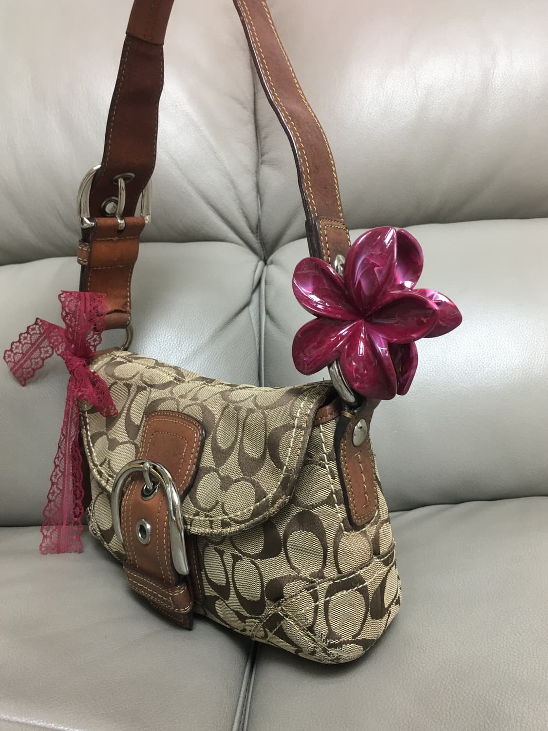 코치 시그니처 버클 숄더백 브라운 상품이미지3