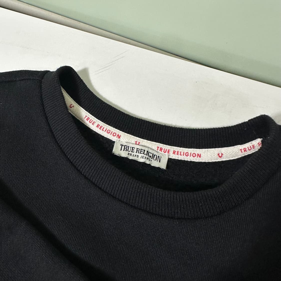 우먼M 트루릴리전 블랙 기본로고 코튼 맨투맨 상품이미지2