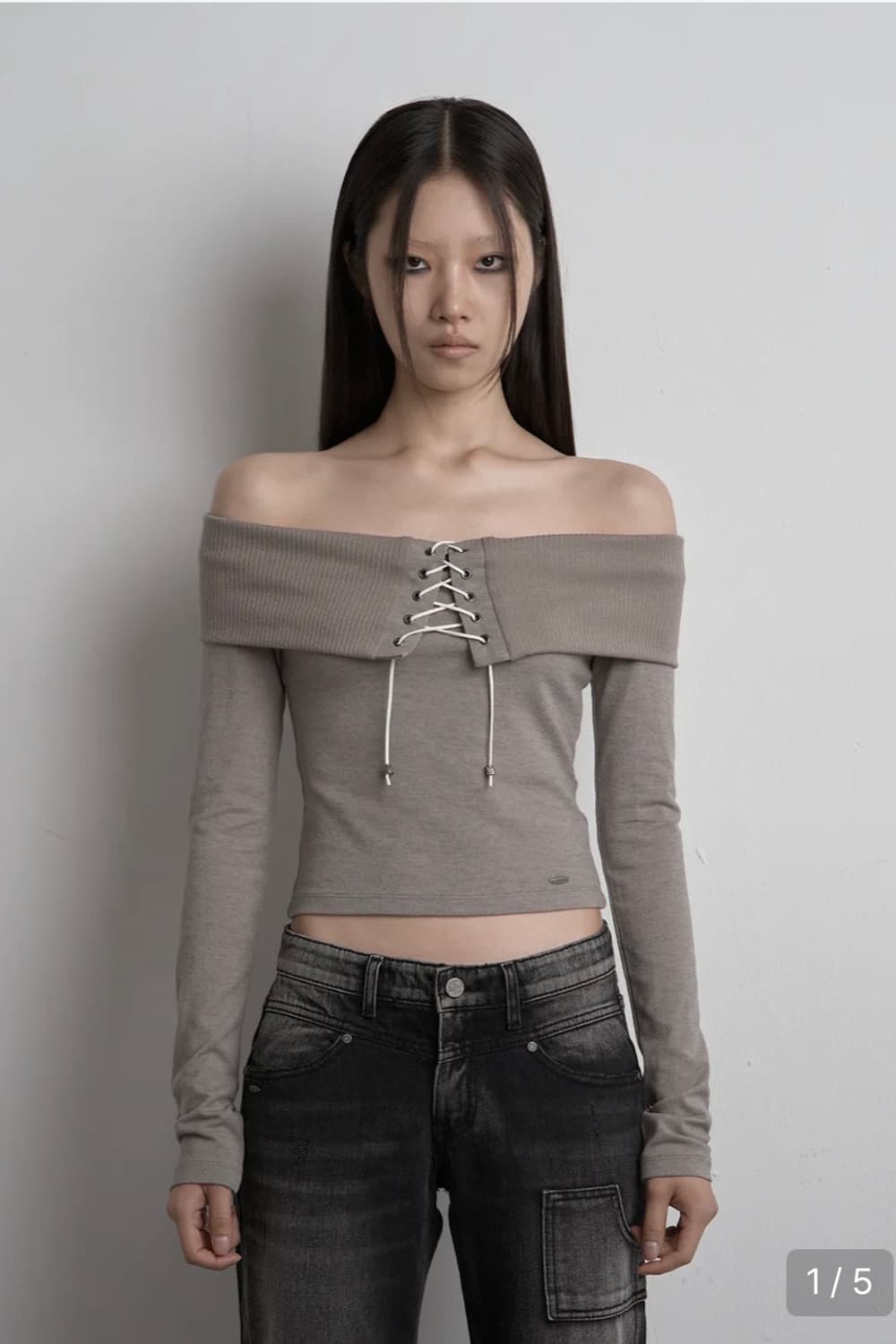 시너진 아일렛 오프숄더 베이지  상품이미지1