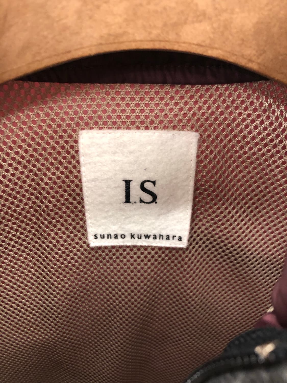 이세이 미야케 전 디렉터 버건디 집업 상품이미지3