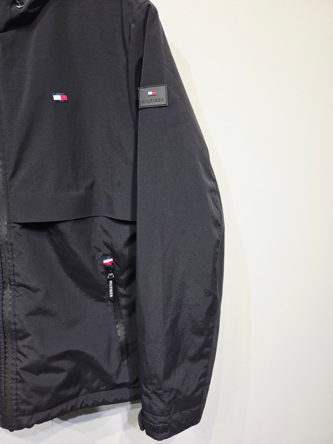 타미힐피거 블랙 스트레치 방풍 후드 자켓 상품이미지4