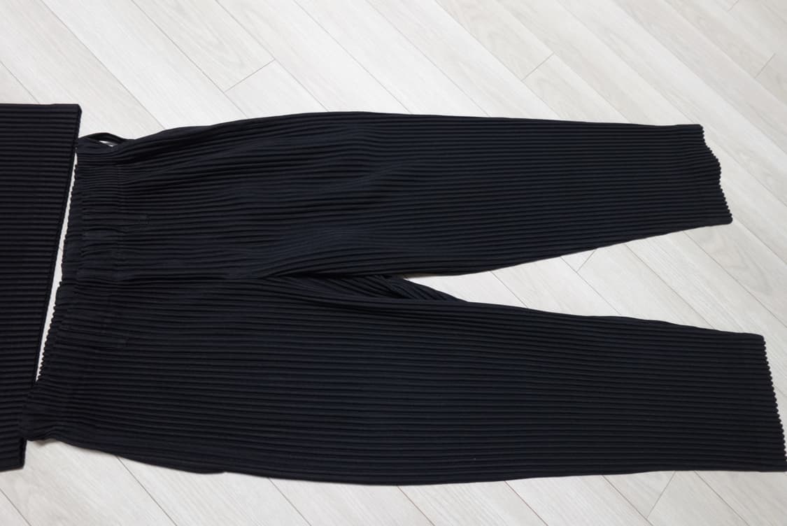 이세이미야케 옴므플리세 플리츠플리즈 셋업 블랙 S 상품이미지3