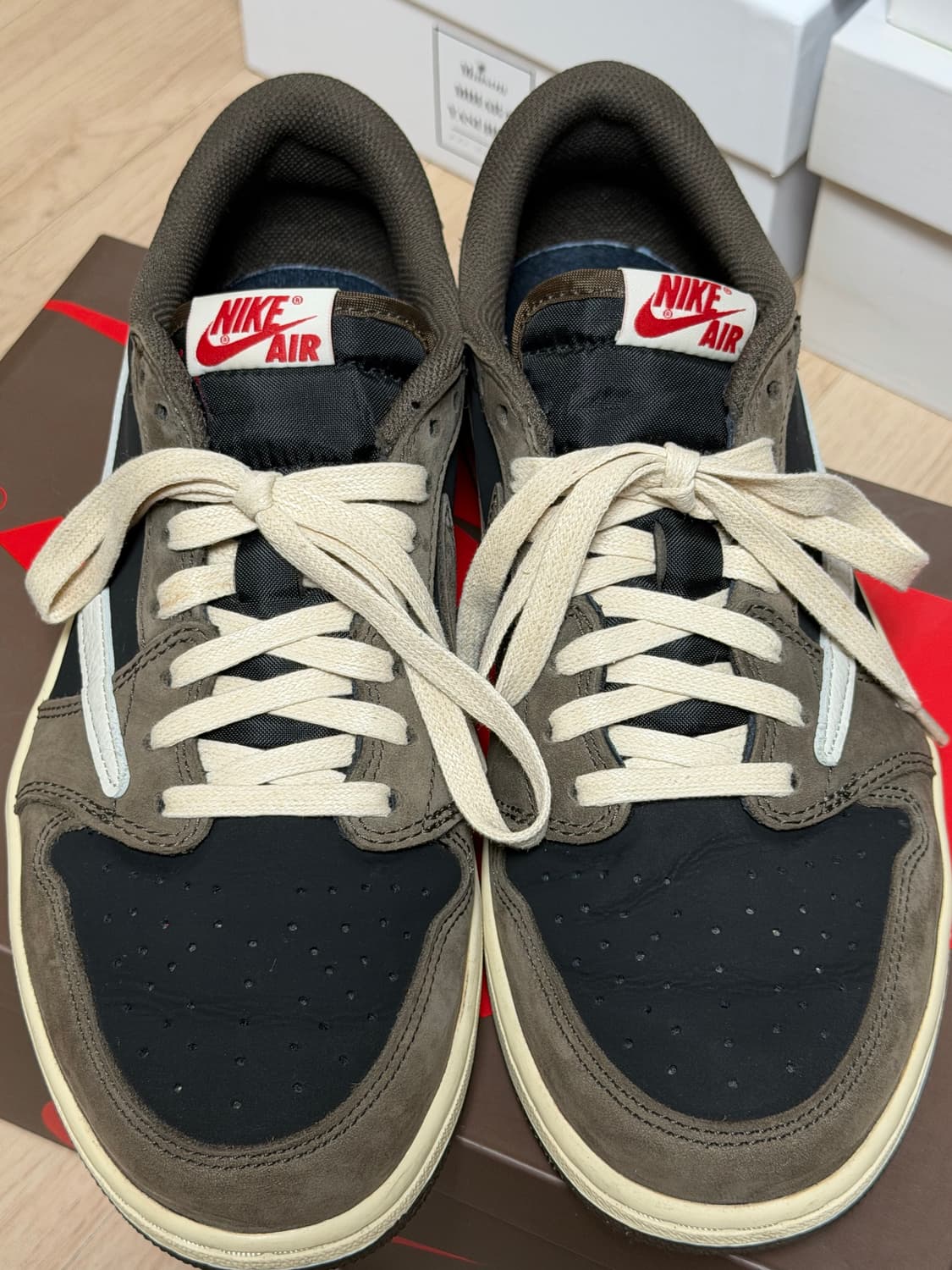 나이키 에어조던1 트래비스 스캇 로우 OG 280사이즈 상품이미지6