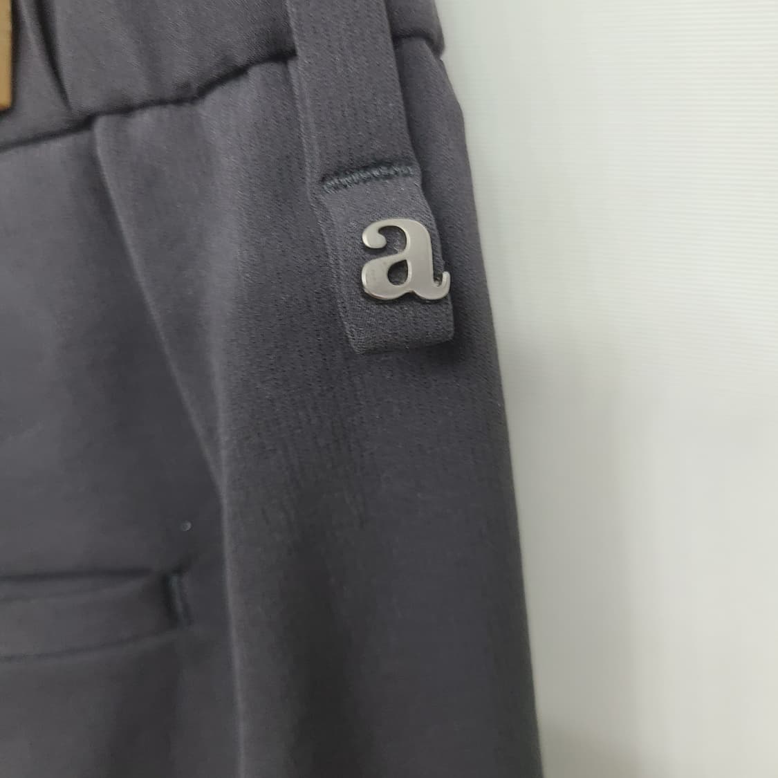 [78/30] 알레그리 드로스트링 밴딩 슬랙스 블랙 (ARPA2B337) 상품이미지6
