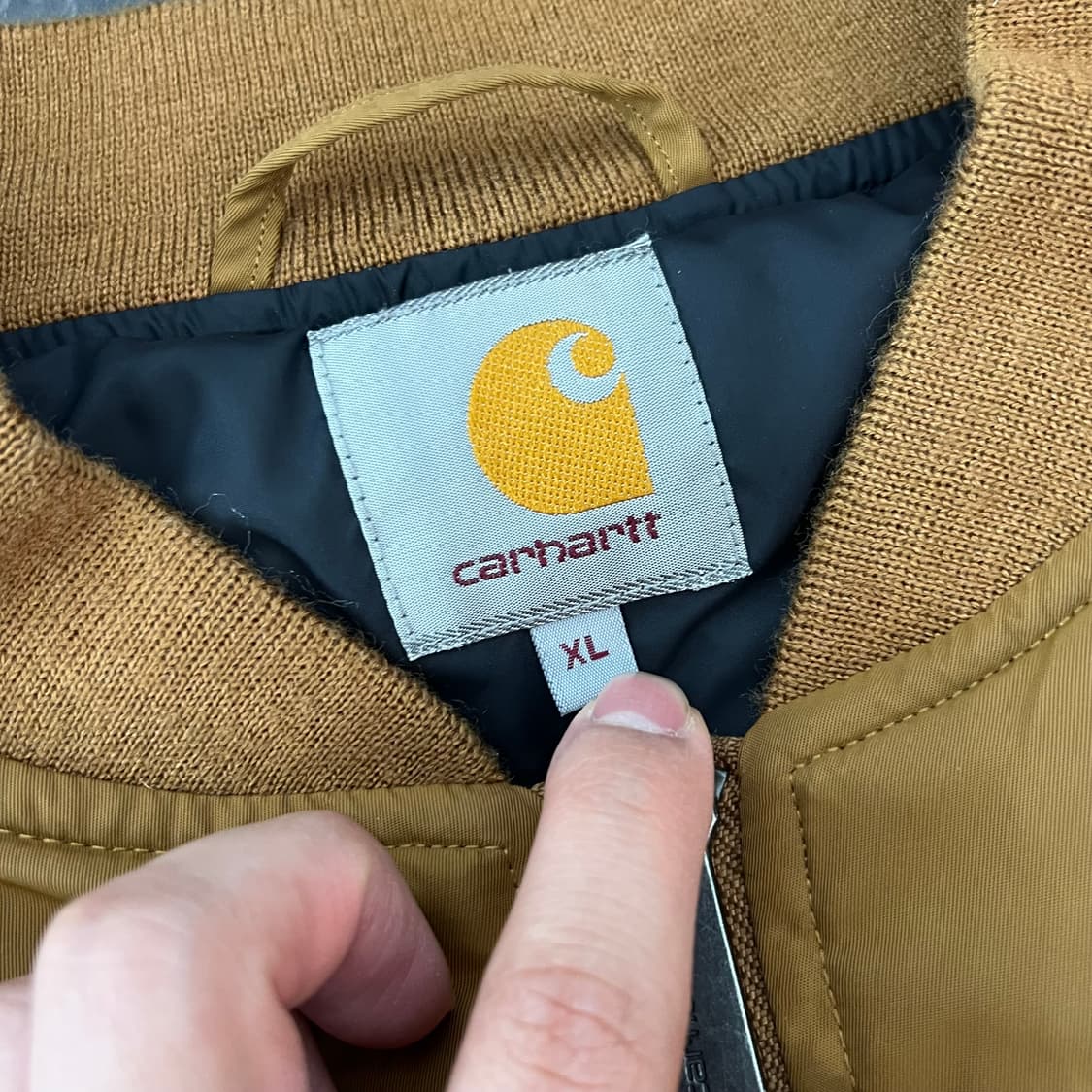 칼하트 WIP 애쉬톤 봄버 자켓 상품이미지5