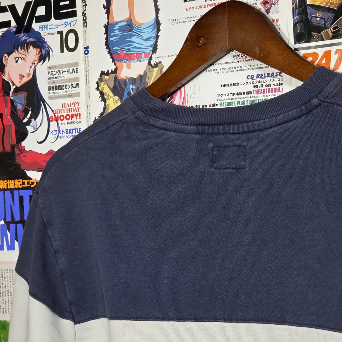 리바이스 네이비 그린 배색 빅로고 맨투맨 상품이미지5