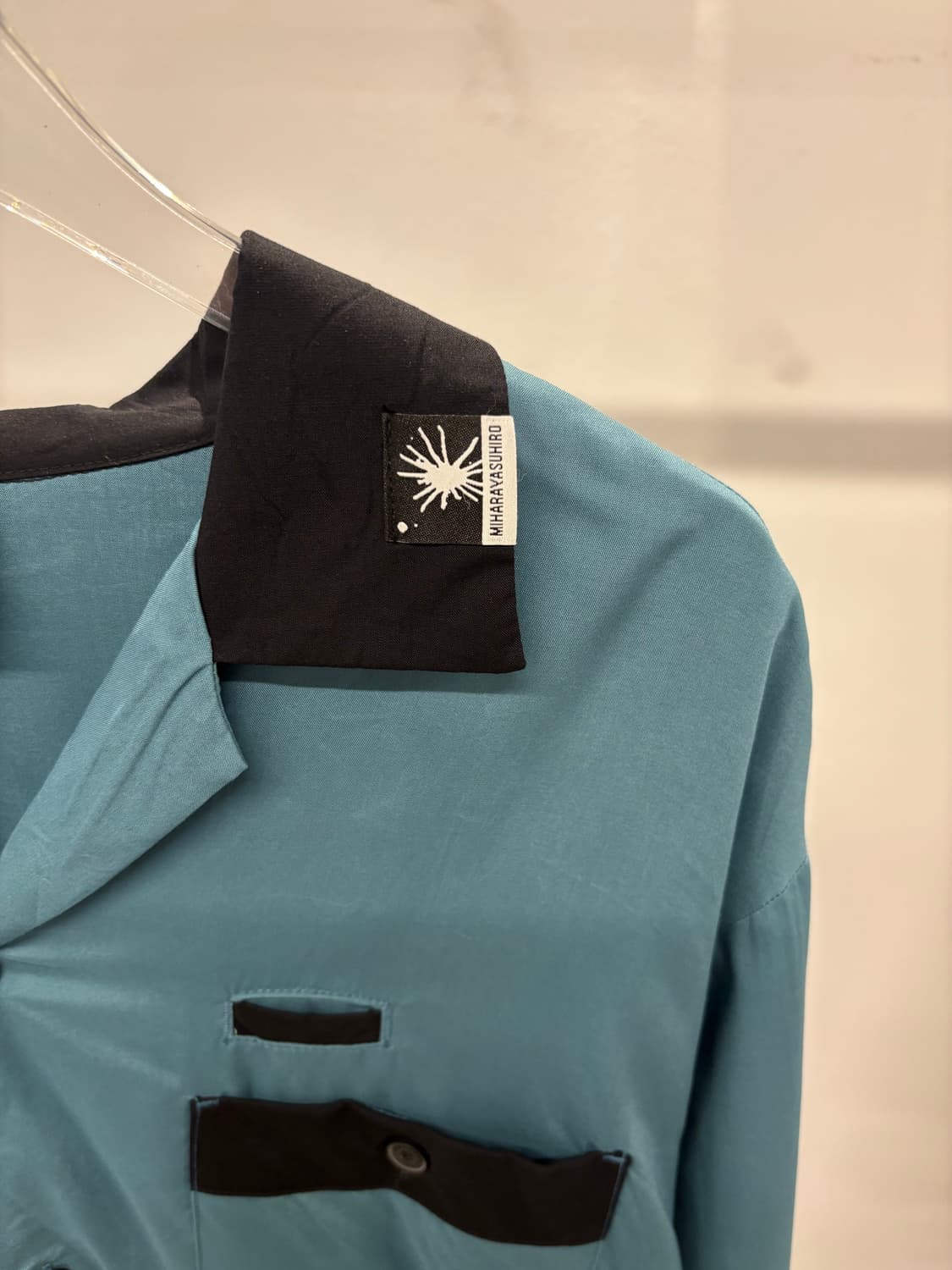 Mihara Yasuhiro x GU blue shirt 상품이미지2