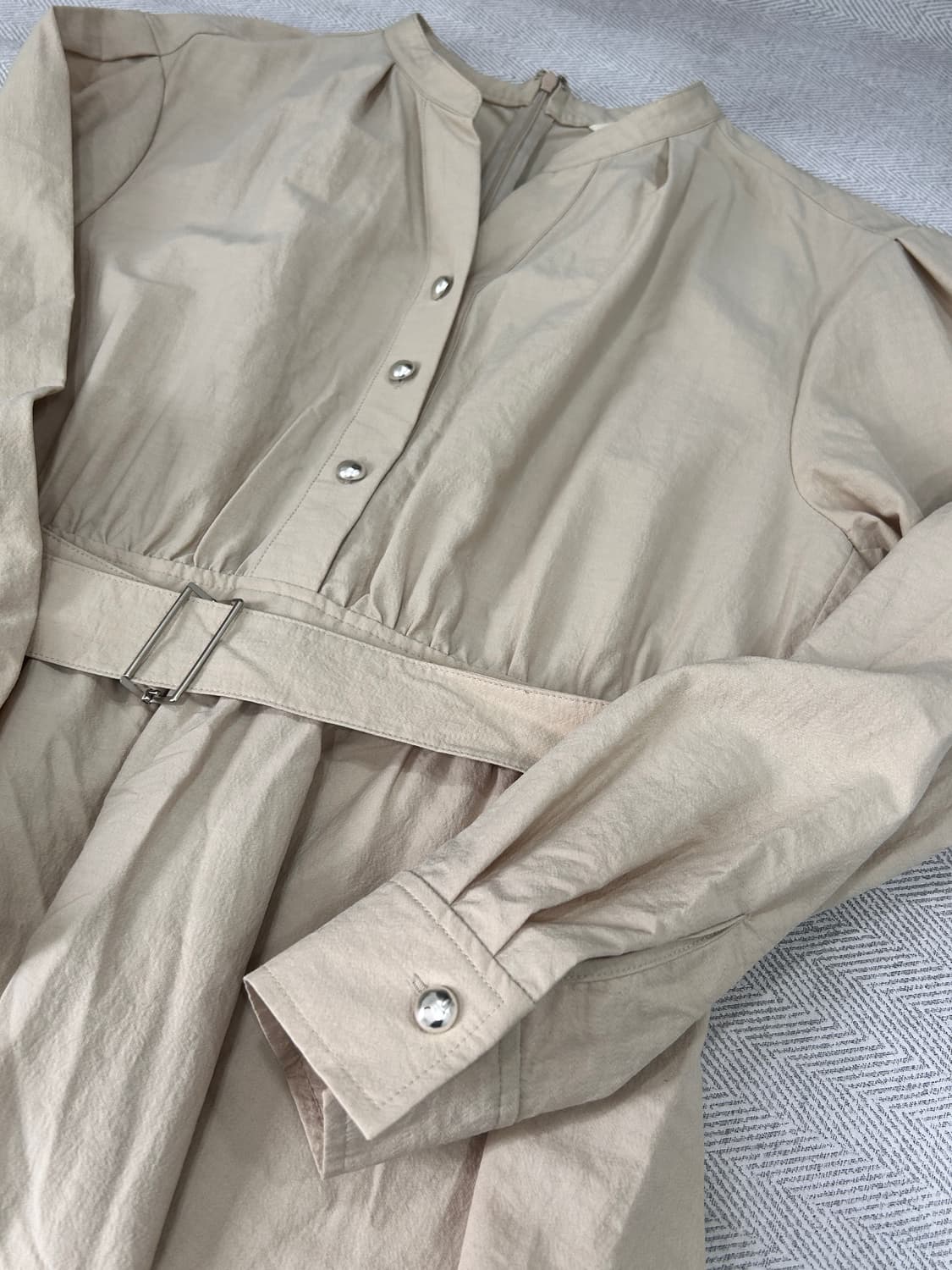 지컷 Gcut 바스락 벨티드 롱 원피스 플레어 베이지 M 상품이미지8