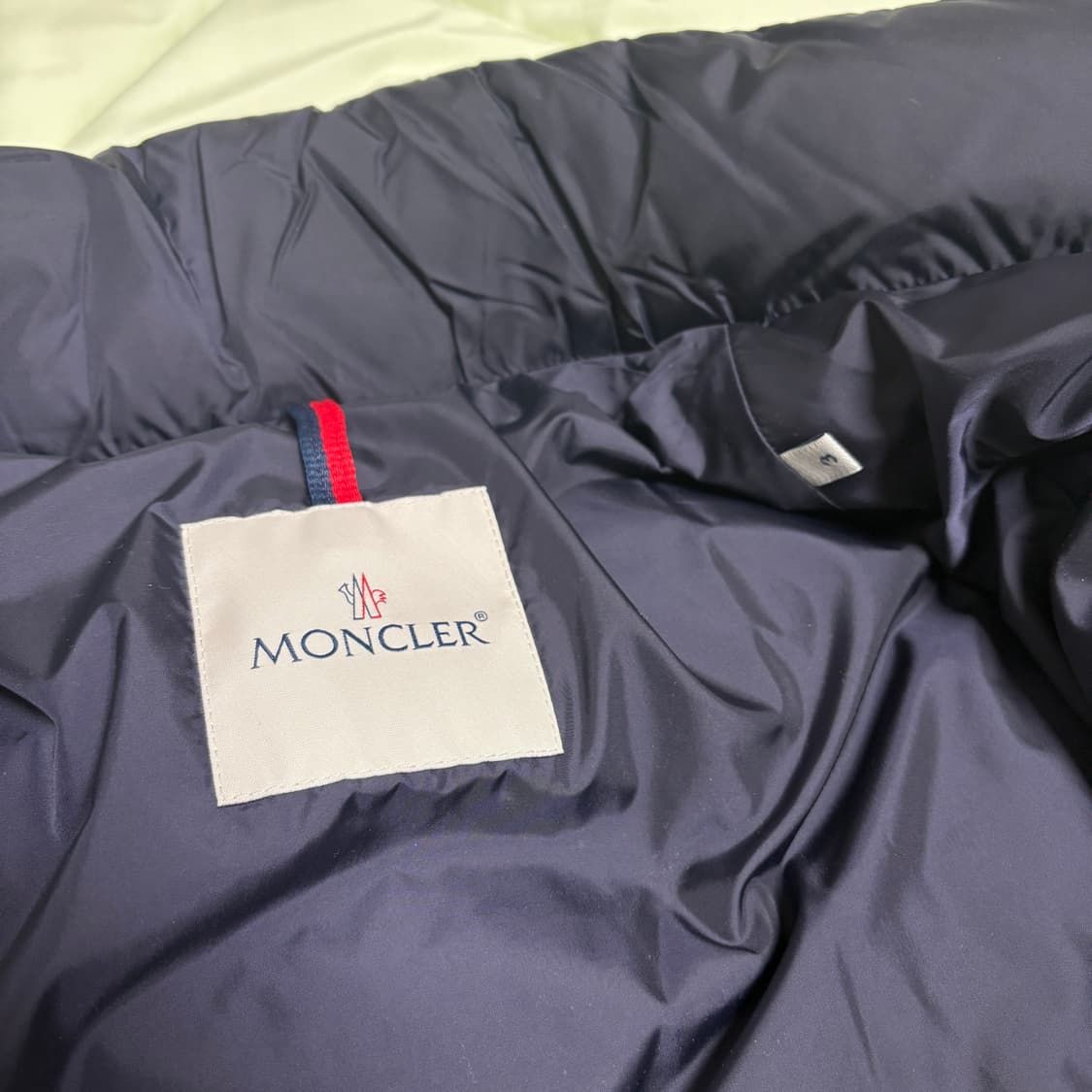 몽클레어 테쉬혼 구스다운 패딩 자켓 네이비 풀구성 상품이미지5