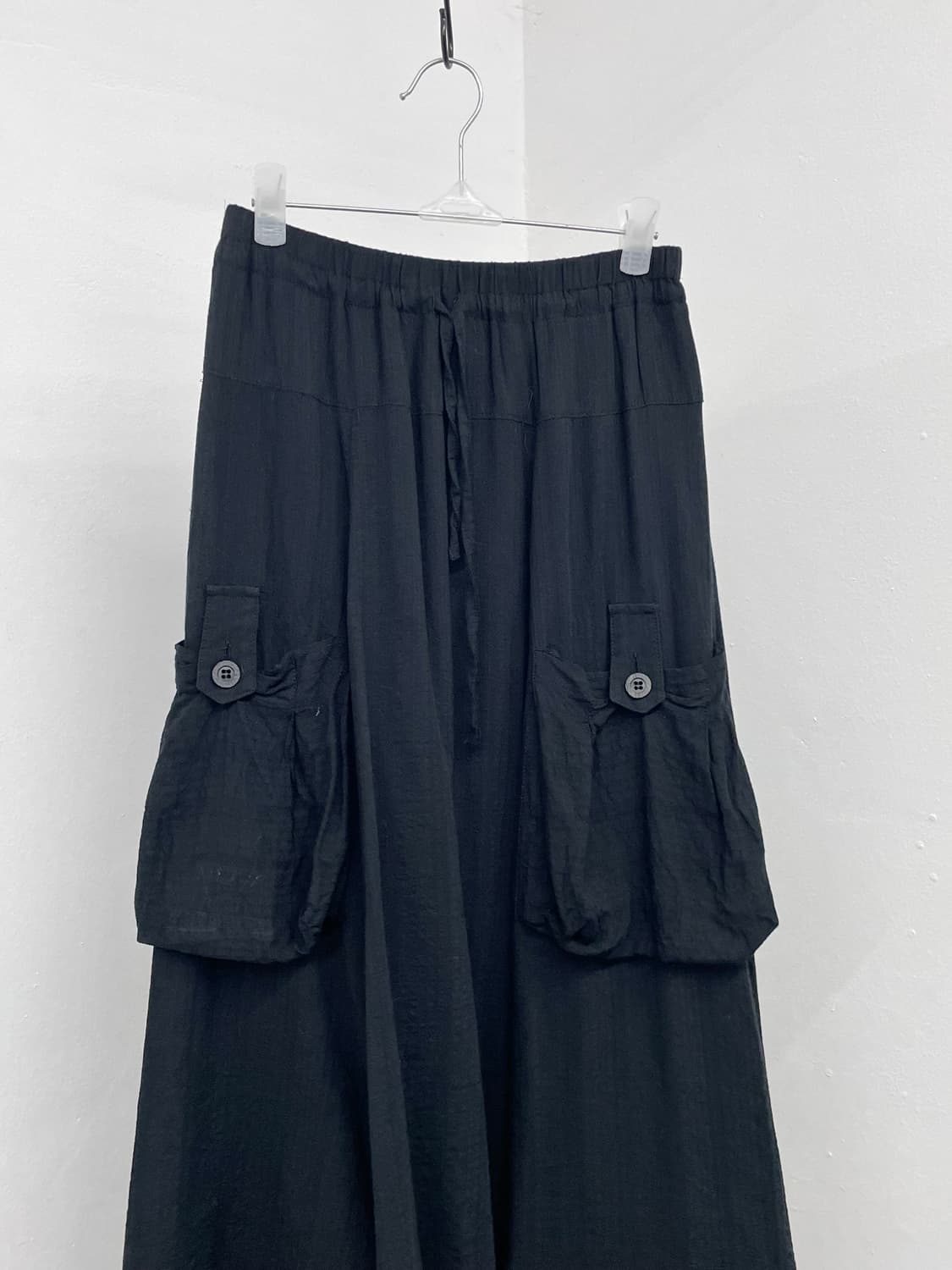 블랙 포켓 디테일 롱스커트 상품이미지5