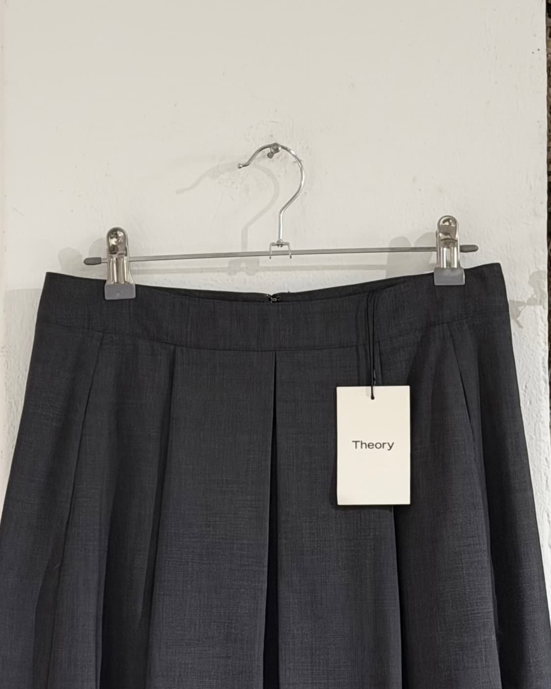 띠어리 그레이 울 플리츠 미디 스커트 상품이미지2