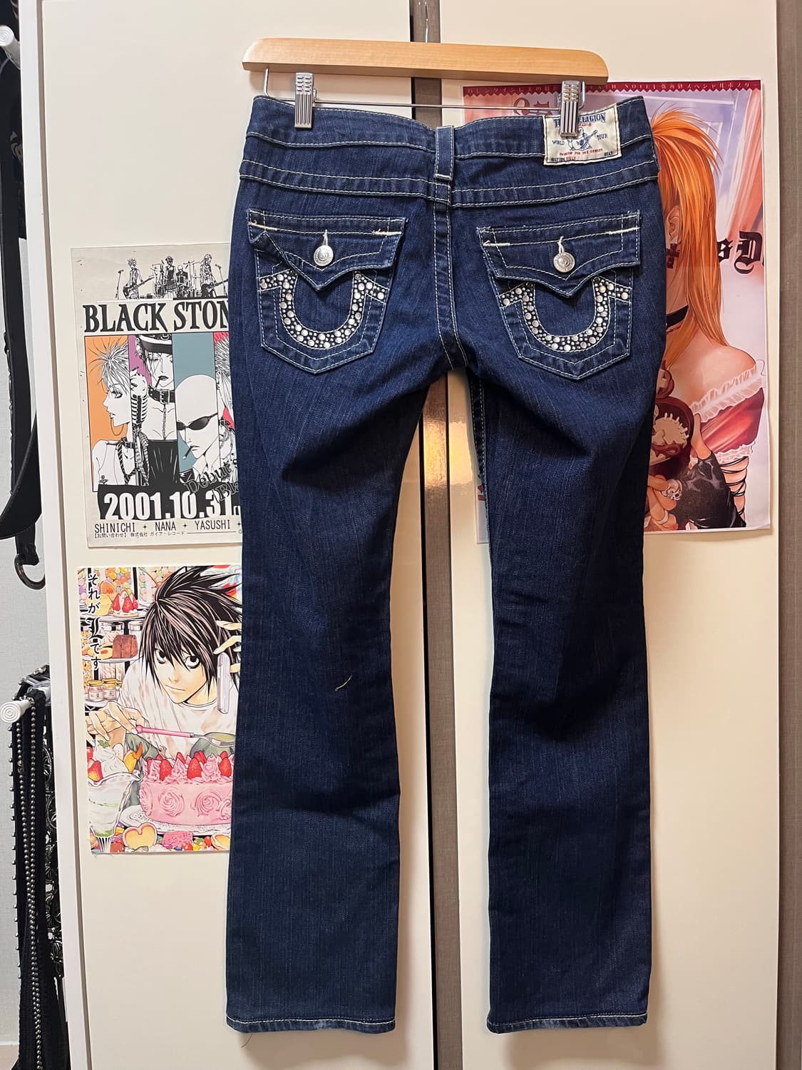 True Religion 트루릴리전 로우라이즈 일자핏 포켓 큐빅 데님 상품이미지1