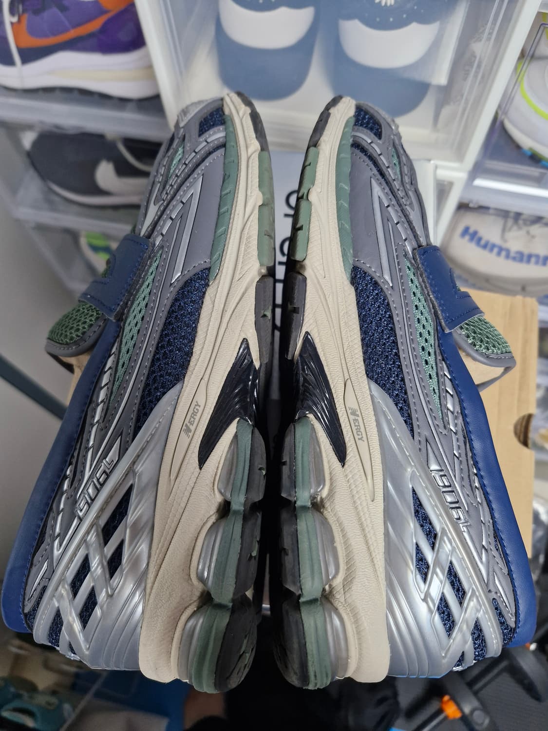 뉴발란스 1906L 실버 메탈릭 네이비 상품이미지6