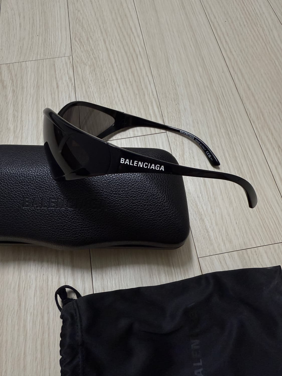 [os] 발렌시아가 90s 오발선글라스 블랙 상품이미지3