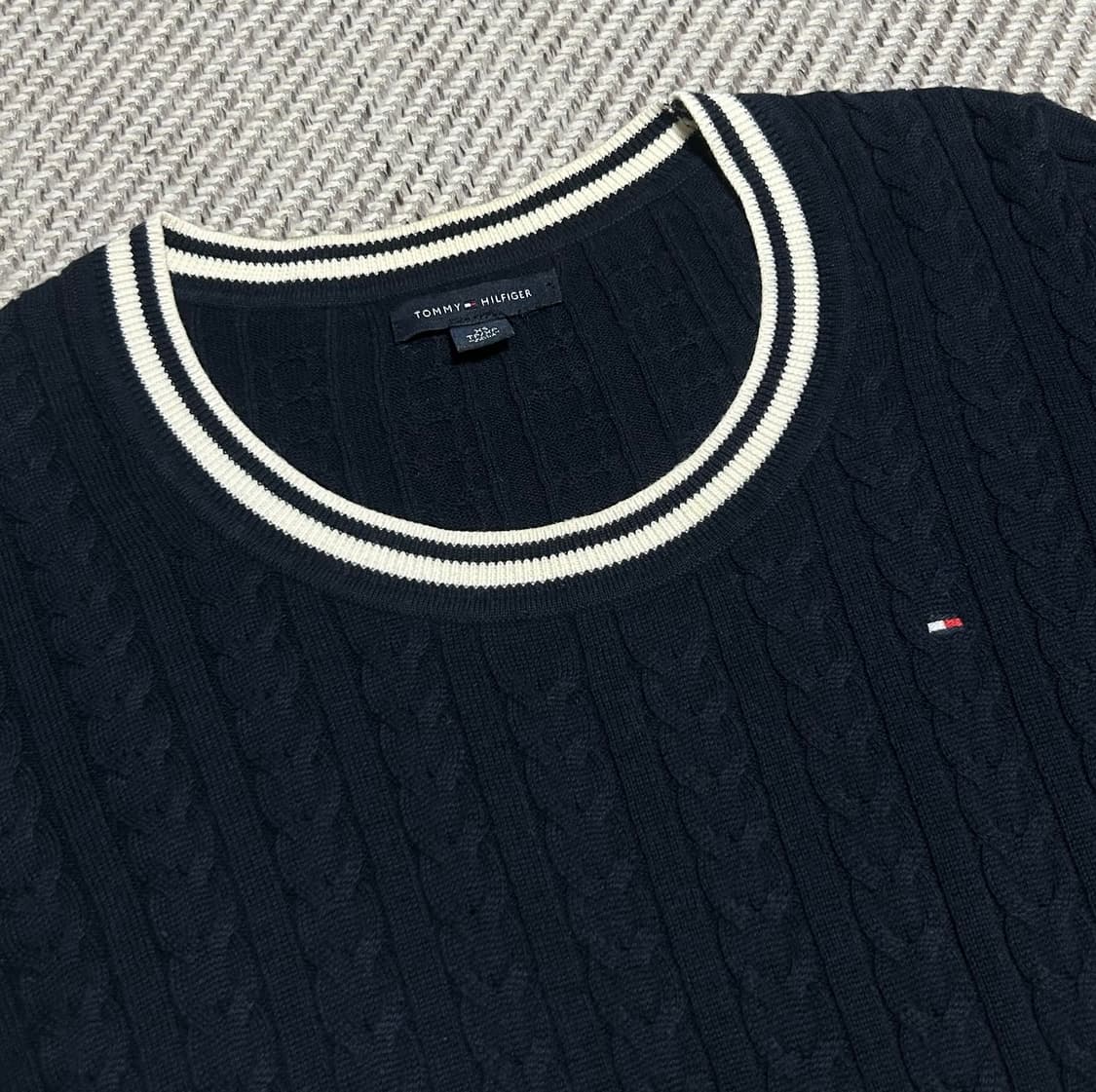 [XS] Tommy 타미힐피거 우먼즈 네이비 케이블 라운드 니트 상품이미지3