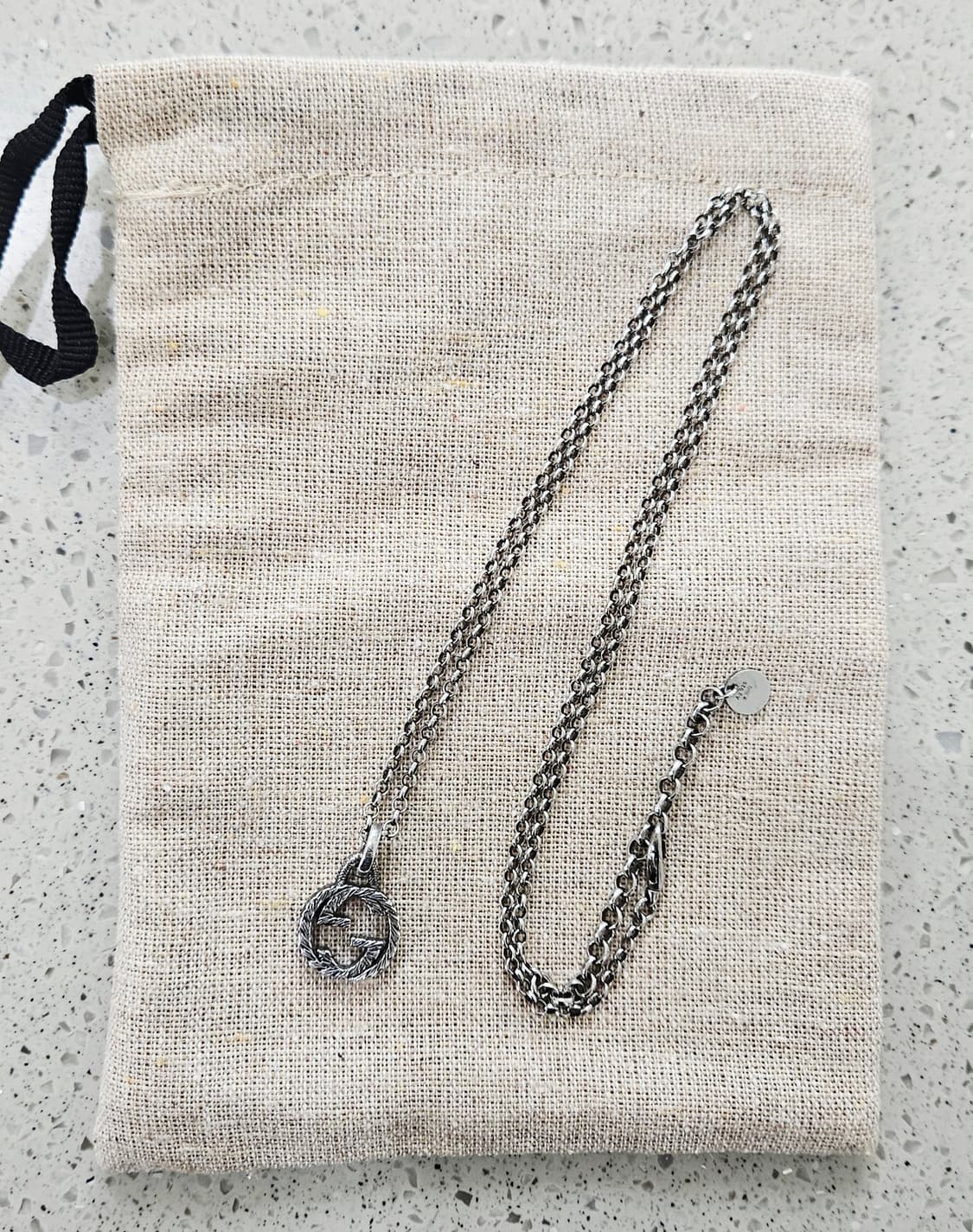 구찌 인터로킹 G 팬던트 목걸이 [정품] 상품이미지4