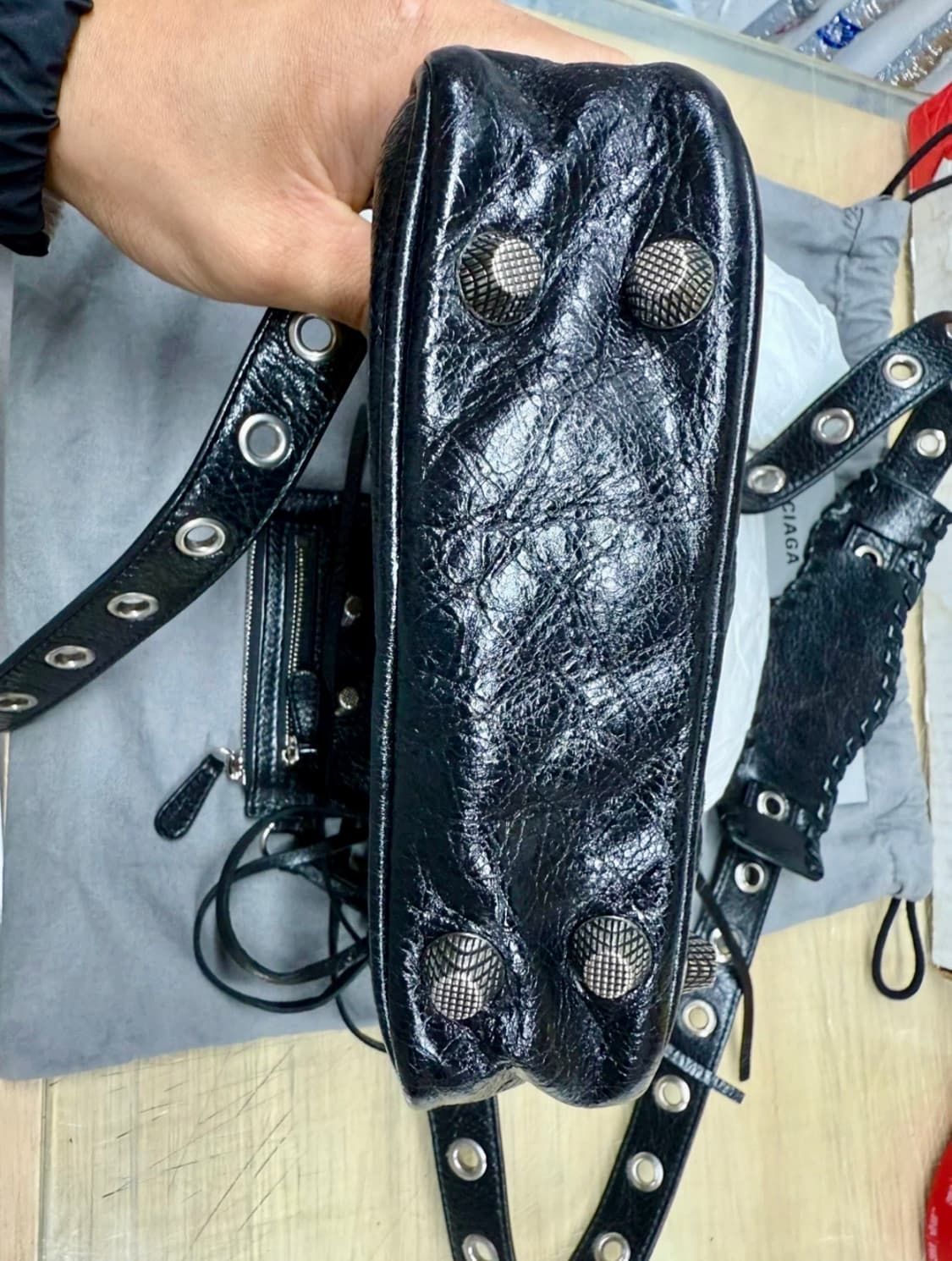 발렌시아가 르 카골 크로스바디백  상품이미지5