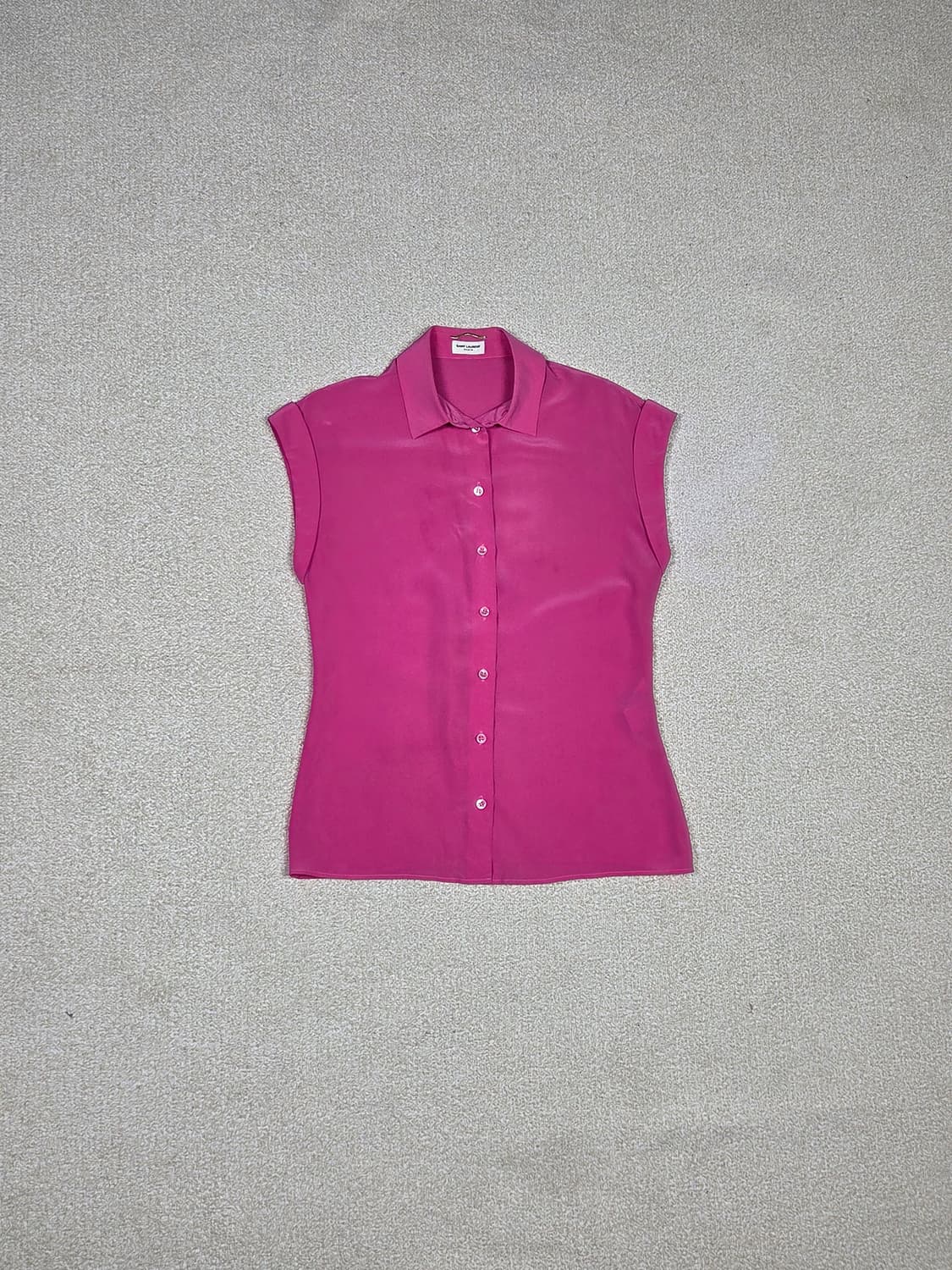 [생로랑] 실크 캡 슬리브 민소매 블라우스 | S00061 상품이미지1