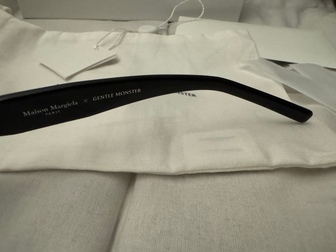 젠틀몬스터 마르지엘라 mm210 상품이미지7