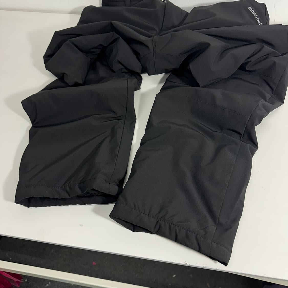 30 몽벨 블랙 레귤러핏 패딩바지 상품이미지4