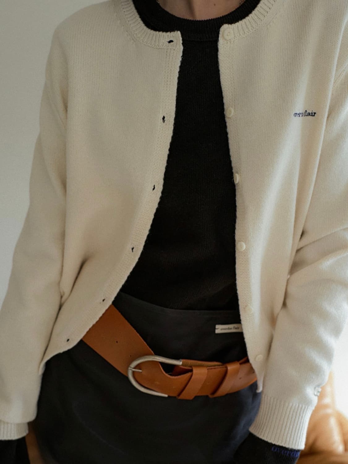 오버듀플레어 울 가디건 크림 상품이미지2