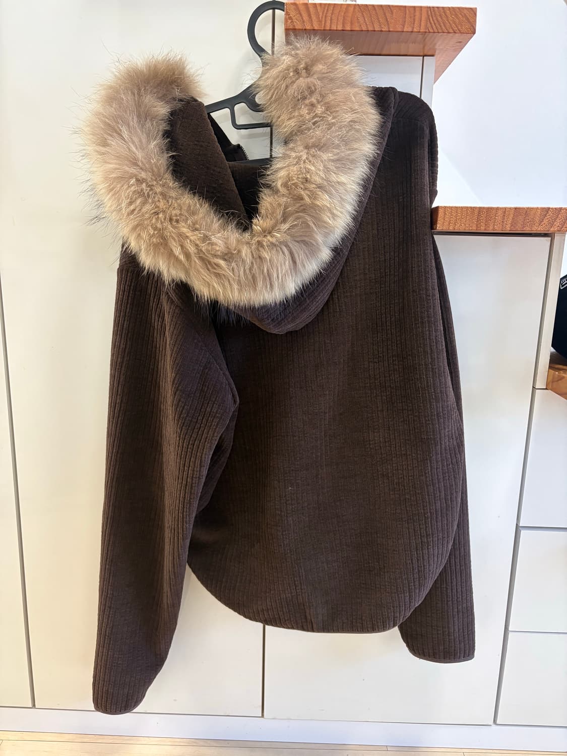 글랙 지꾸 드로플랫 라쿤 퍼 집업 후드 브라운 L 상품이미지5