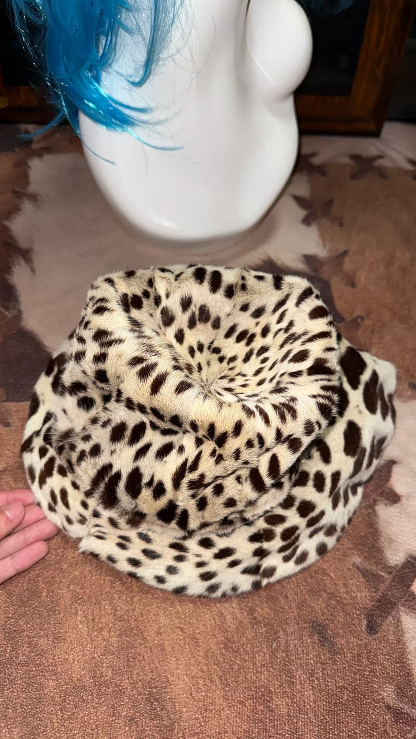 vintage Leopard hair-on leather hat 상품이미지8