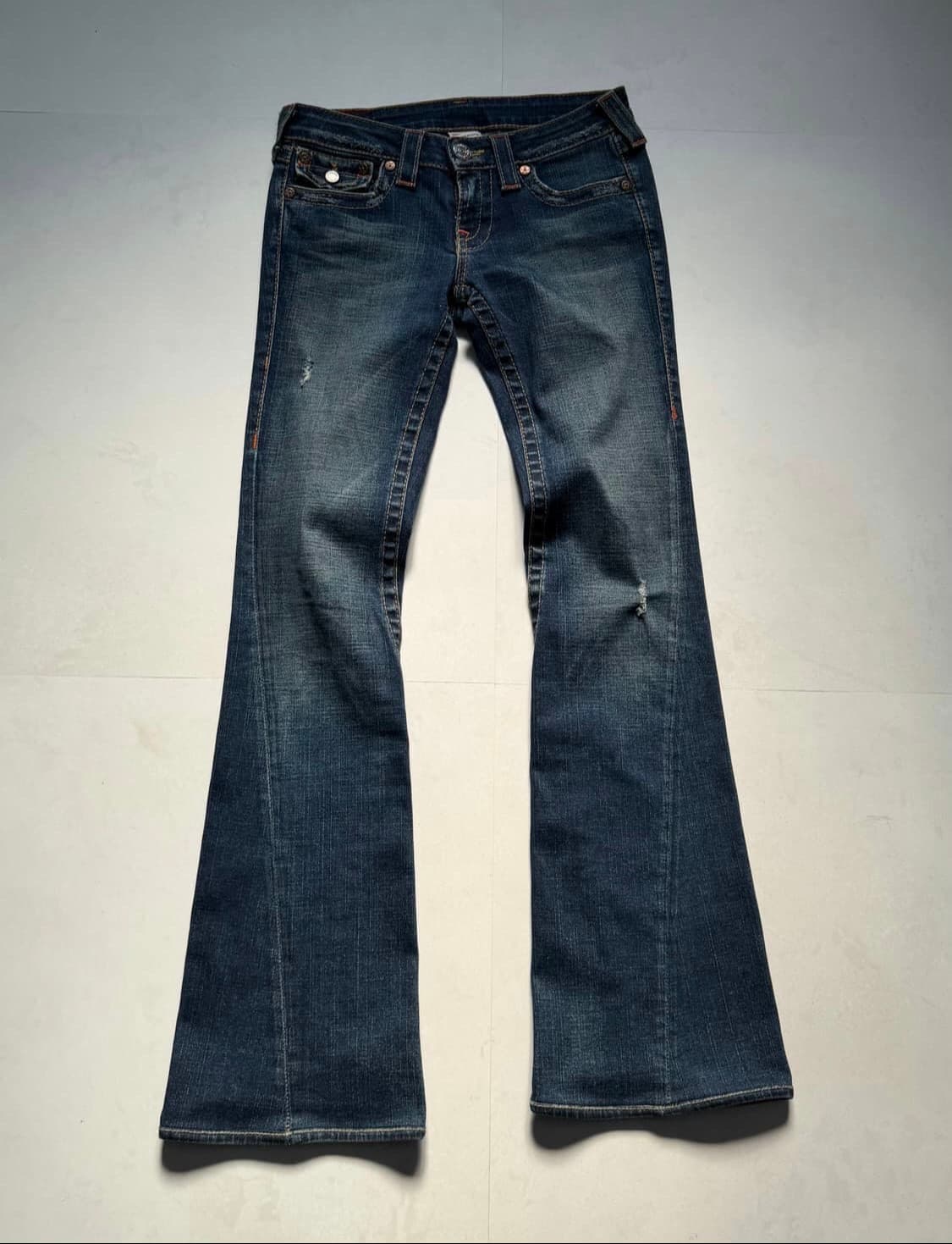 True religion 로우라이즈 진청 워싱 부츠컷 데님 팬츠 상품이미지1