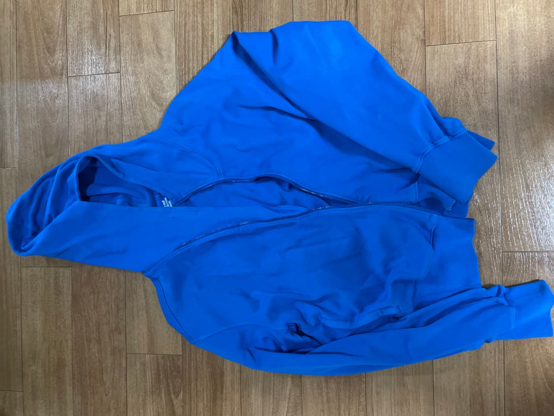 누마레 ee 커브드 후드집업 블루 상품이미지2