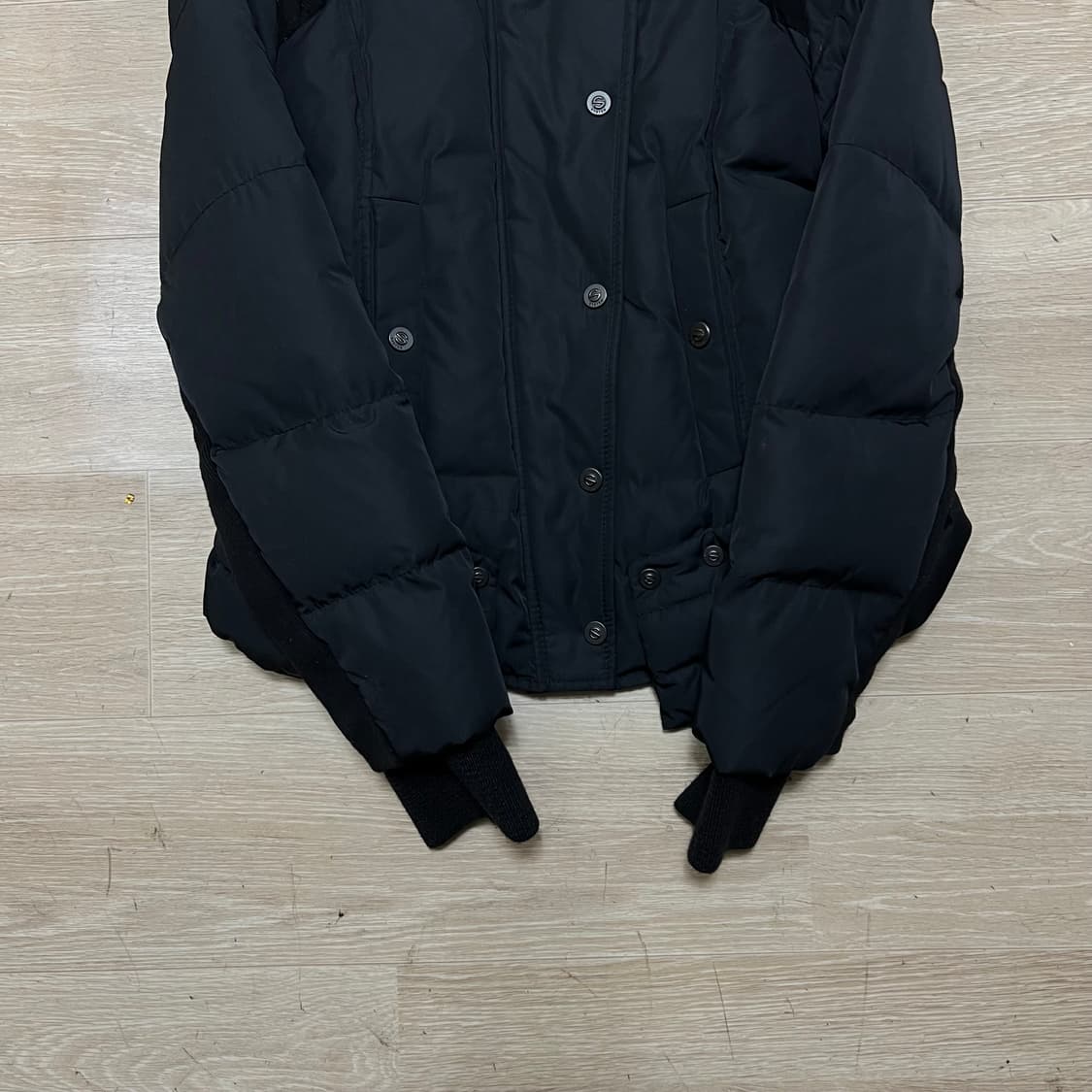 한섬 시스템 여성 덕다운 숏패딩 점퍼 [블랙] 82-94-160 상품이미지3