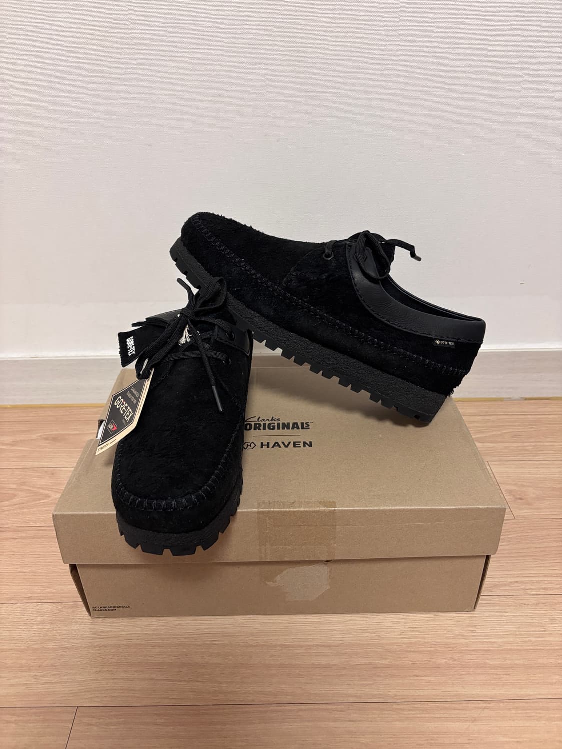 새상품) 265 클락스 위버 비브람 고어텍스 블랙 스웨이드 상품이미지1