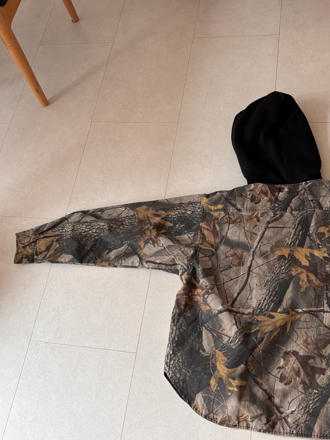 조용히 다시 떠오르는 리얼트리 패턴 집업 후디 L 상품이미지9