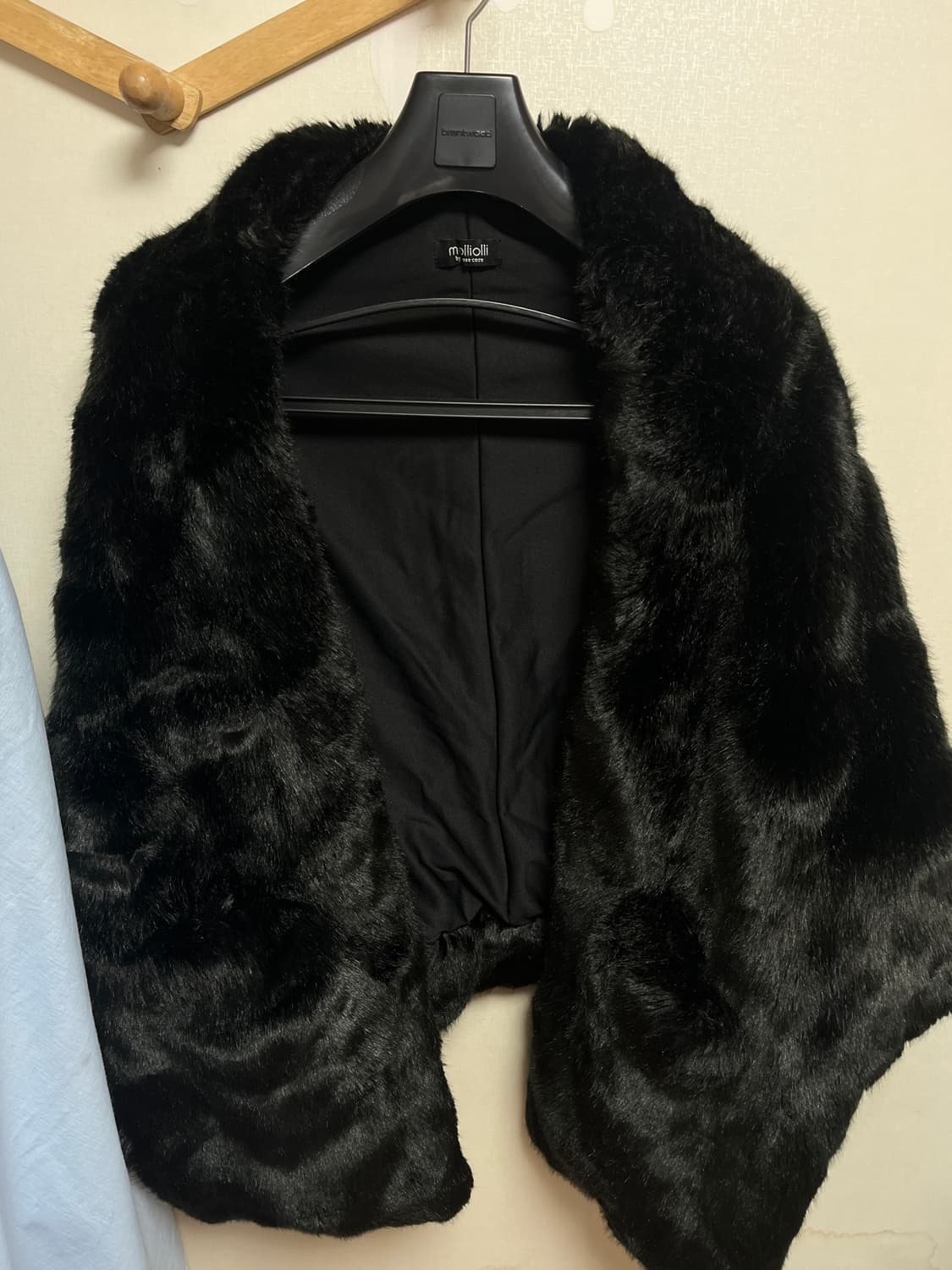 몰리올리 숄 퍼 상품이미지1