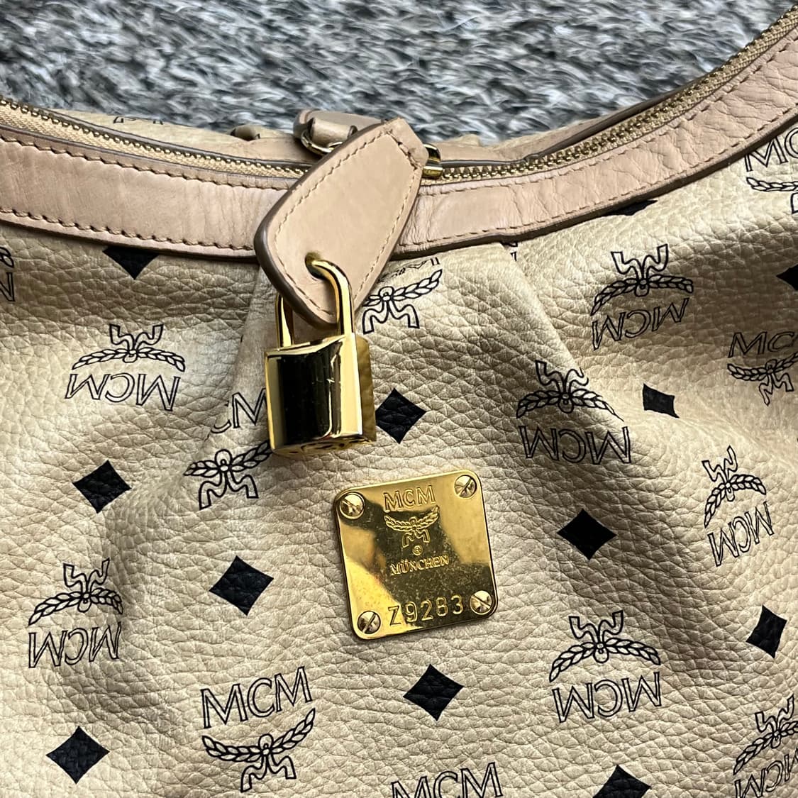 MCM 비세토스 숄더백 상품이미지3