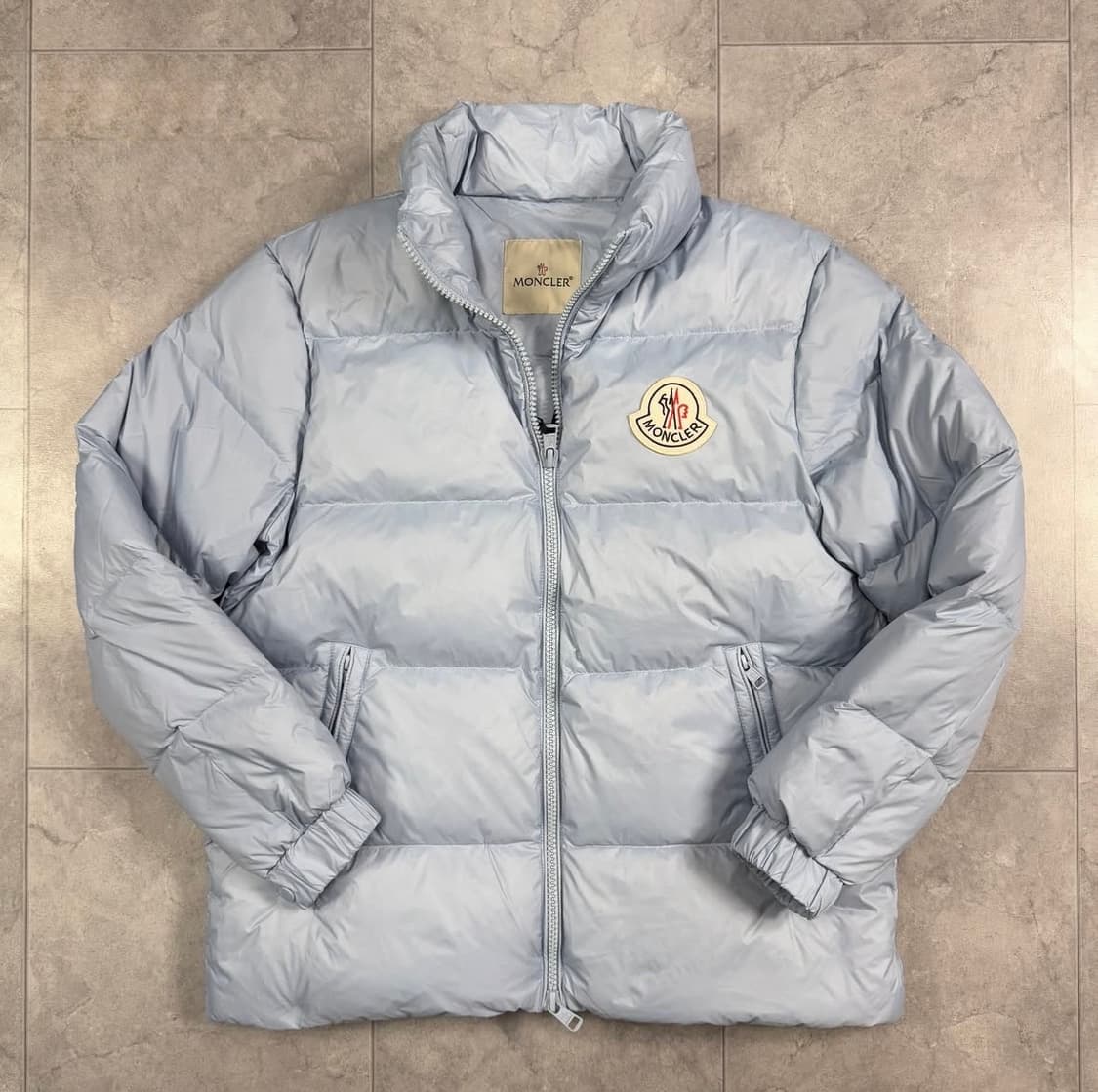 몽클레르 사탈라 쇼트 다운 자켓 블루 상품이미지1