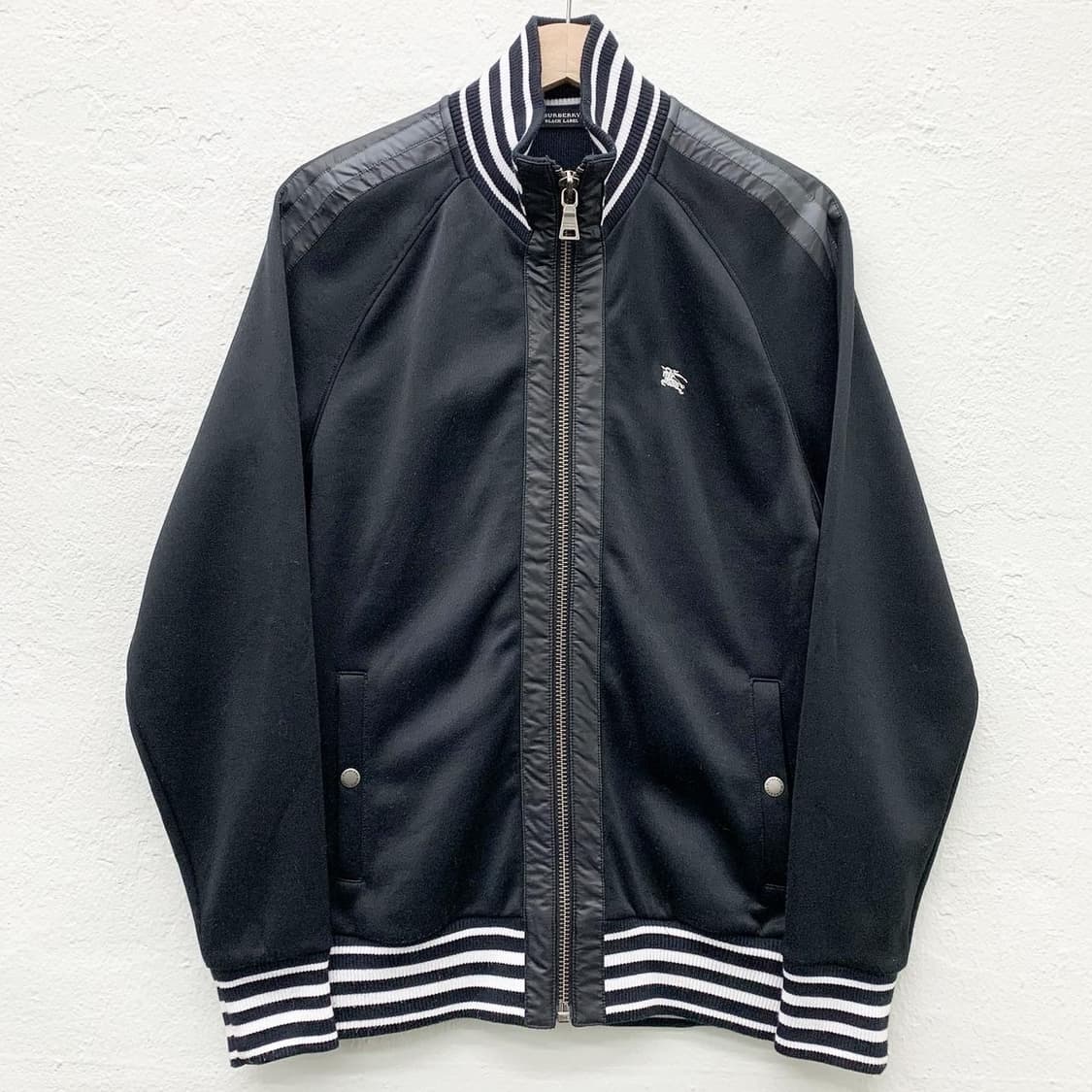 버버리 블랙라벨 트랙자켓 상품이미지2