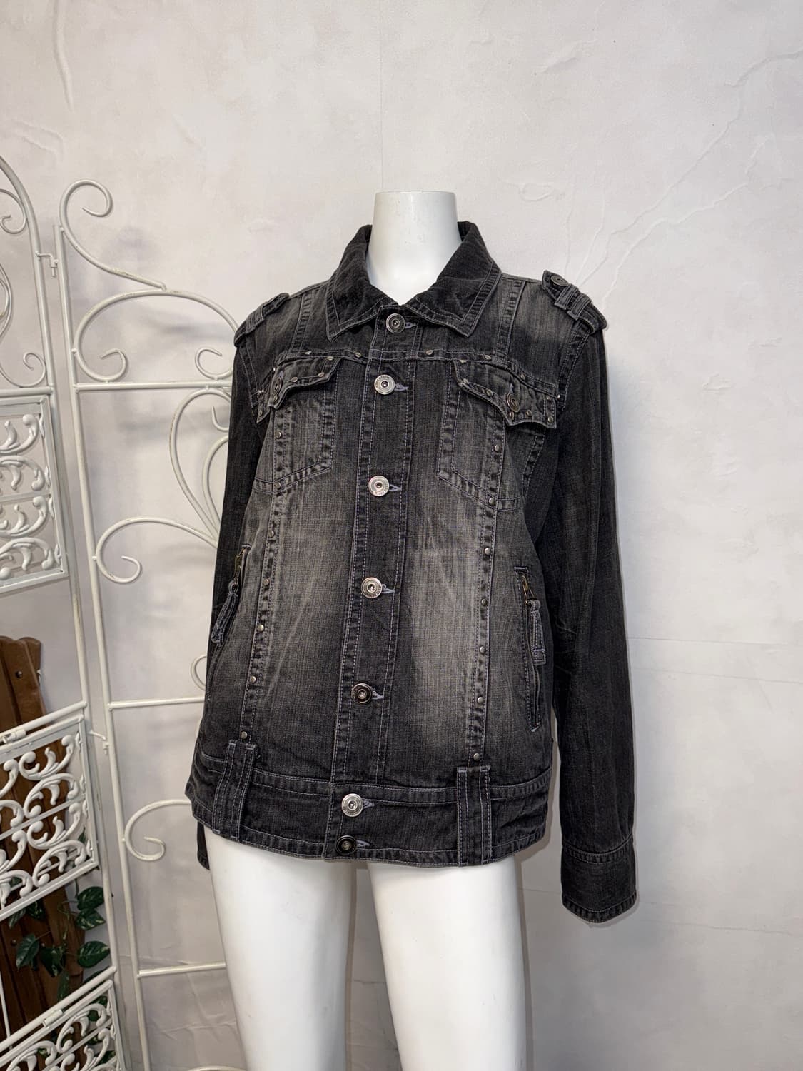 Washing black denim western stud jacket  상품이미지4