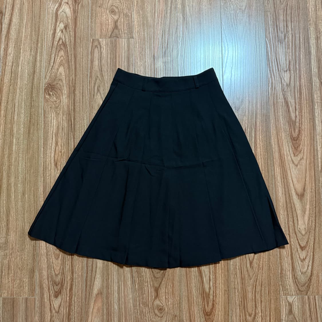 [단종/새상품] 어니브 미디 플리츠 스커트 블랙 상품이미지4