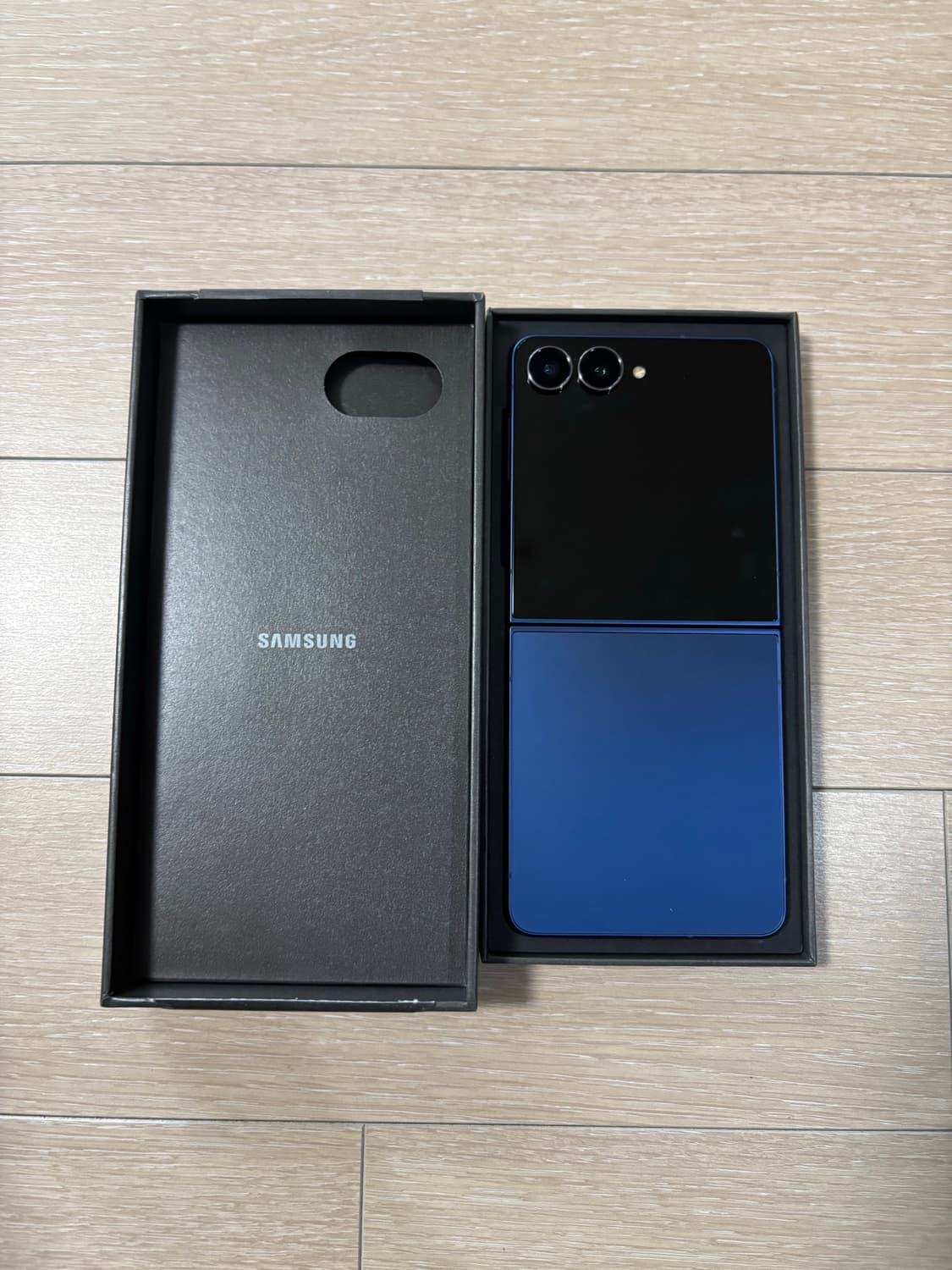 갤럭시 z플립7 256 상품이미지1