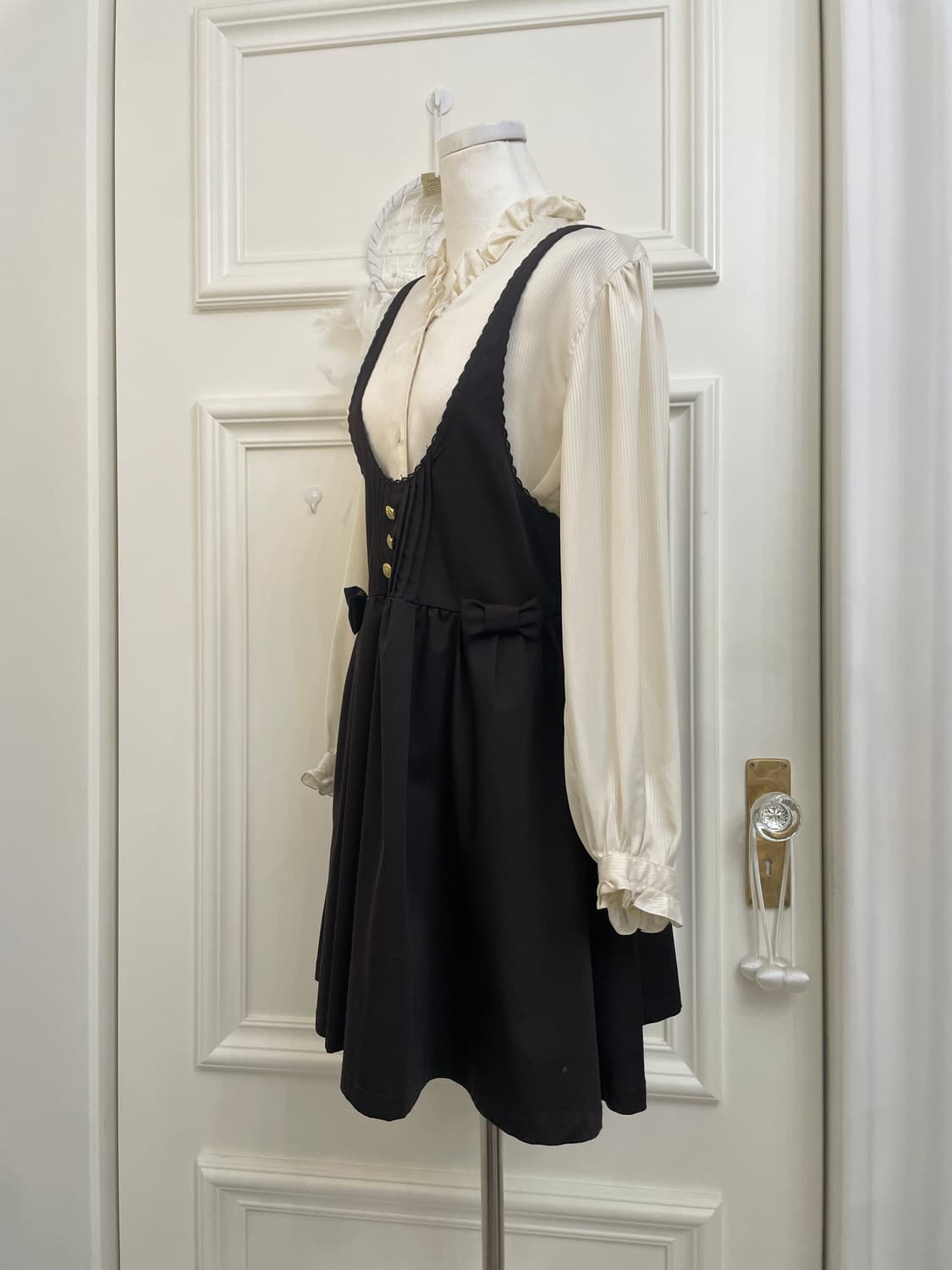 brown gold button bow point midi opc&bei 상품이미지2