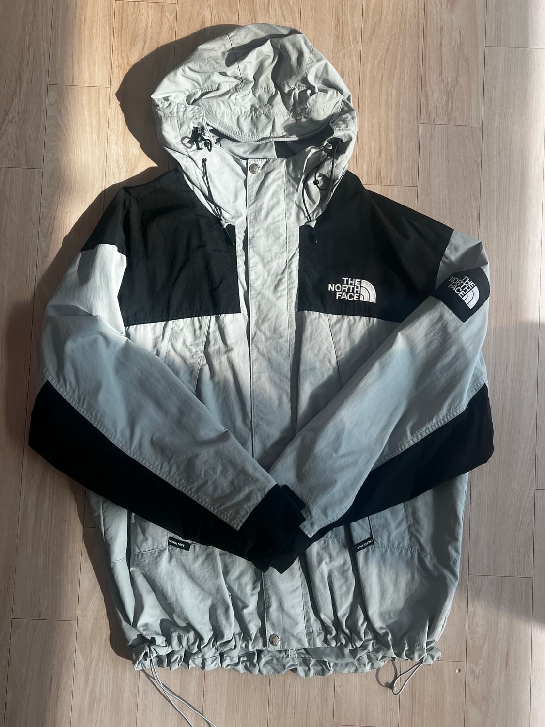 노스페이스 바람막이 상품이미지1
