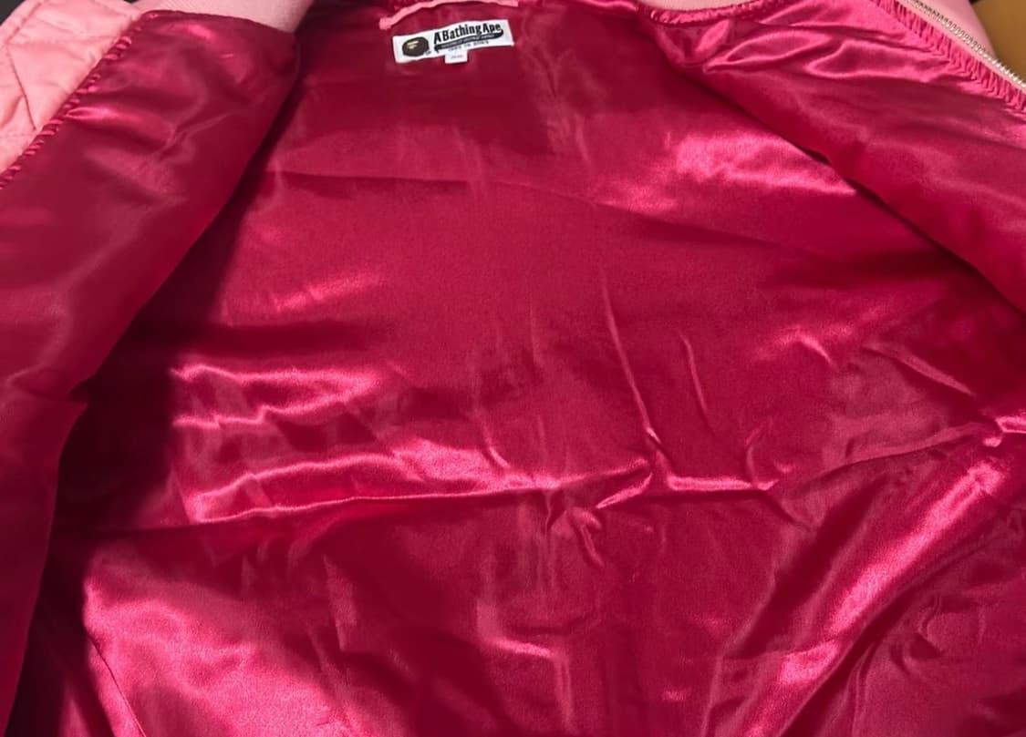 베이프 핑크 샤크 마원 점퍼 ma-1 상품이미지3