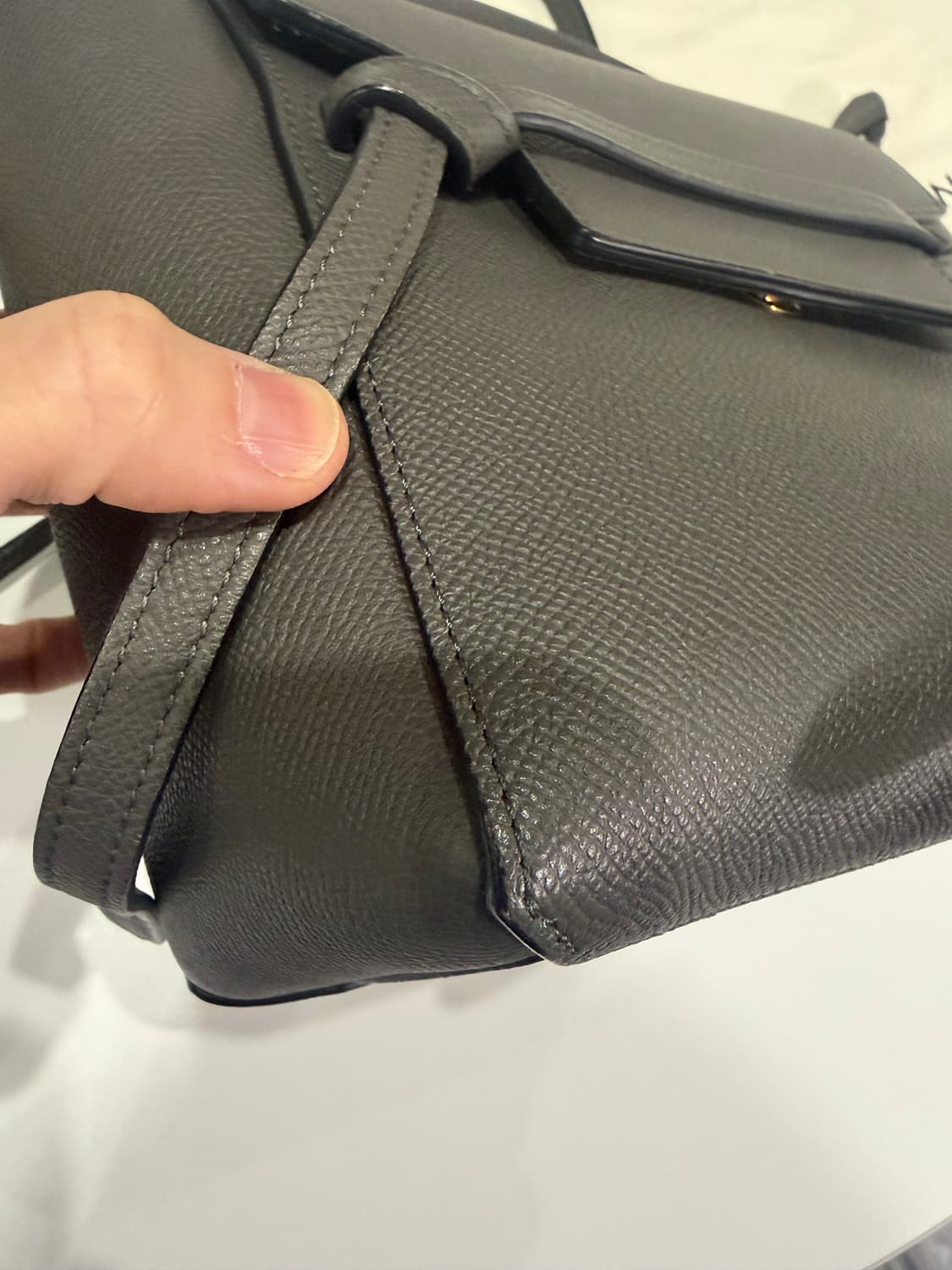 셀린느 벨트백 나노 그레이 상품이미지9