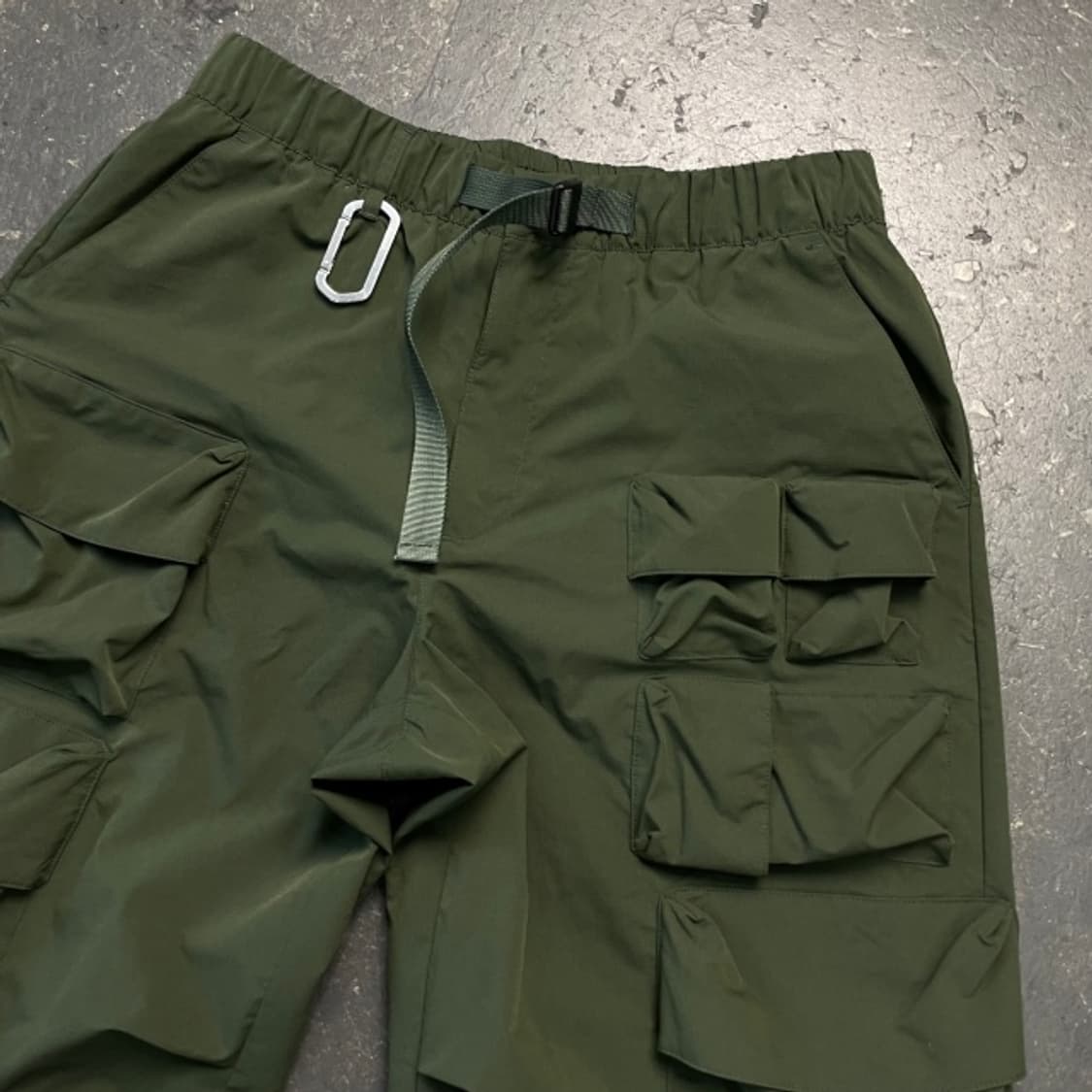 95 하이드아웃 와이드 파라슈트 카고팬츠  상품이미지2