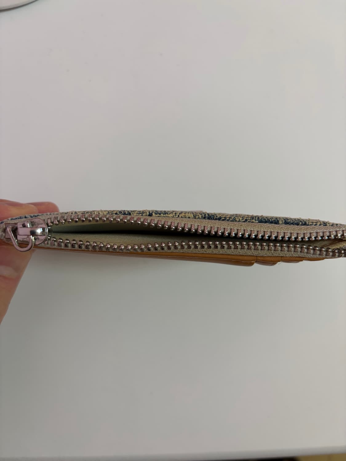 디젤 파울리나 블루 데님라이트 카드지갑 상품이미지4