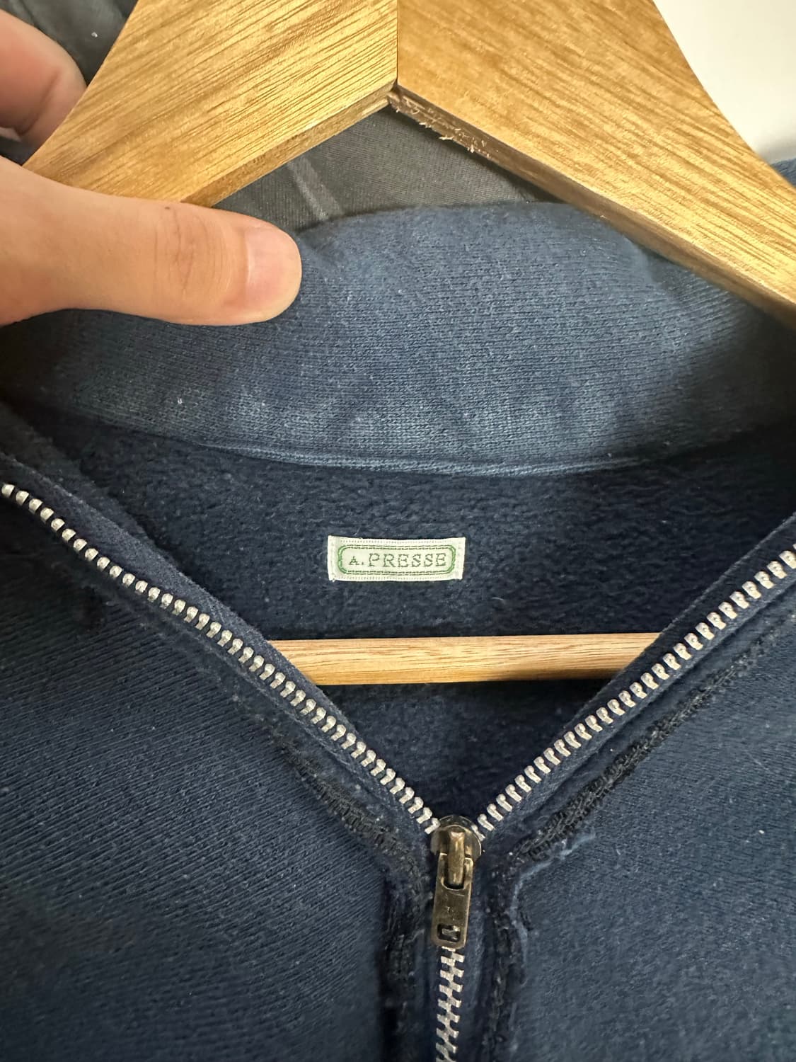 [2] 아프레쎄 24SS 하프집업 스웻 네이비 상품이미지3