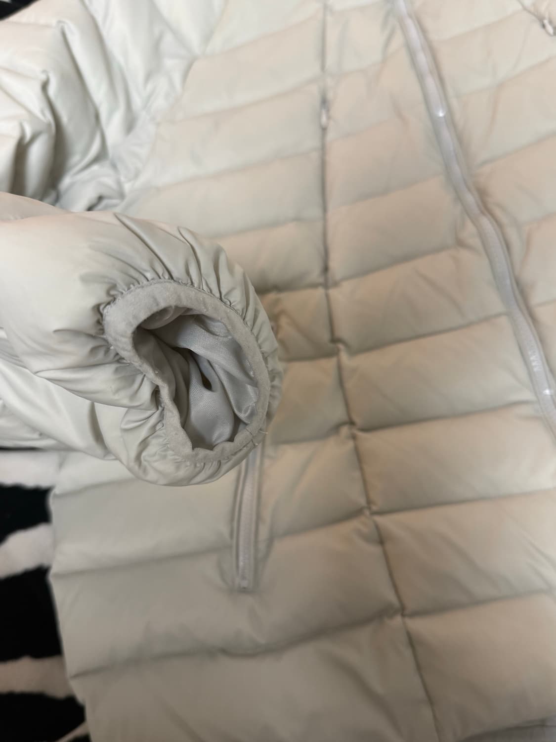 오리털 경량패딩 그레이 L 상품이미지4