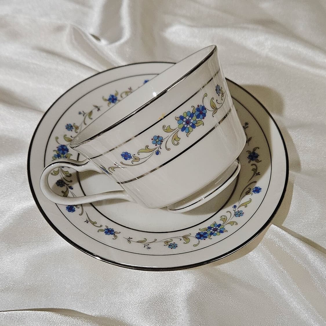 일본 노리다케 입체 플라워 실버링 찻잔세트 상품이미지2