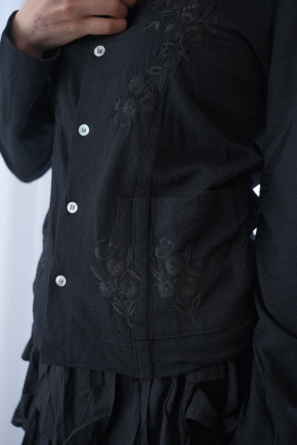 Flower embroidered shirring cardigan 상품이미지1